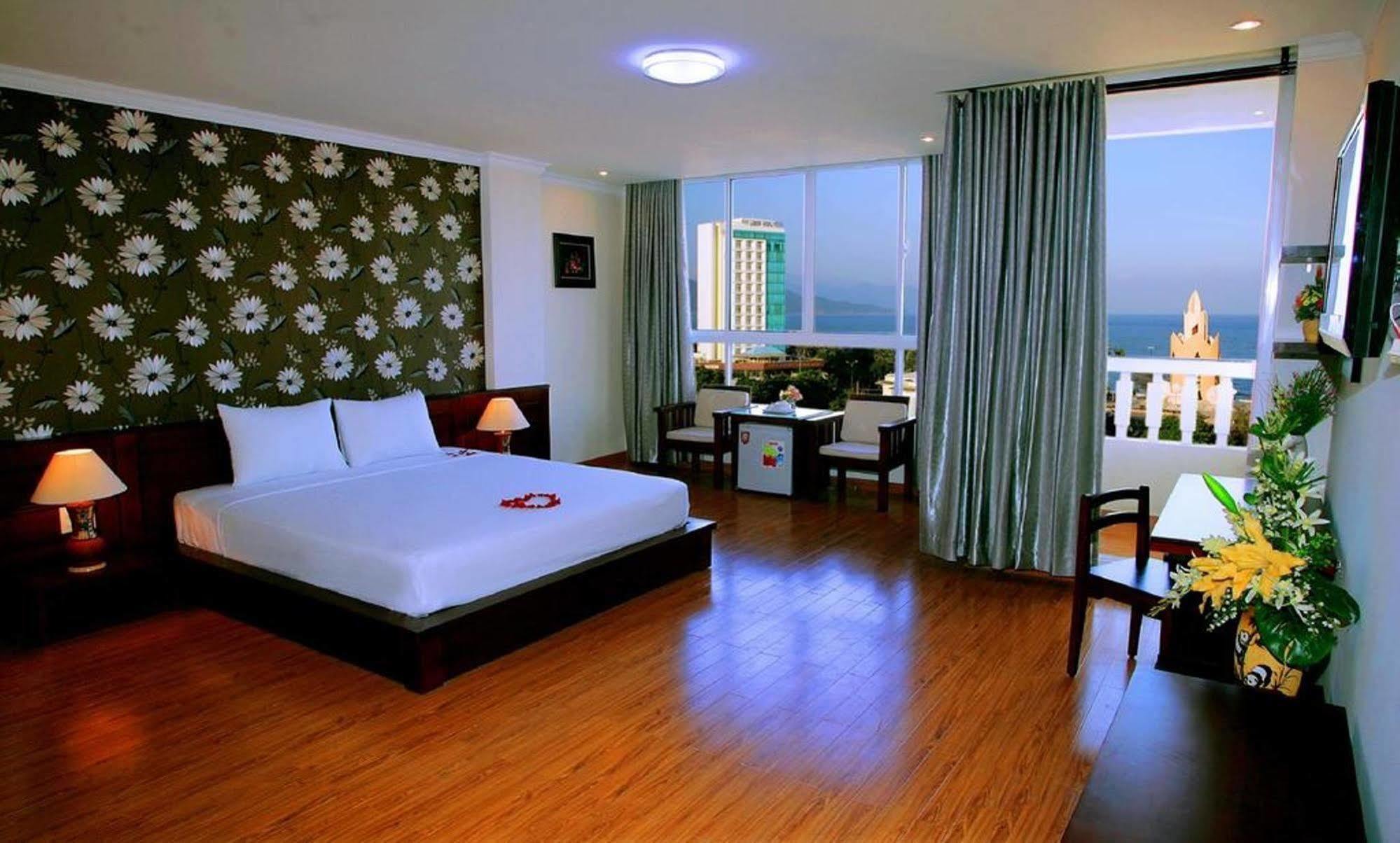 Nice Swan Hotel Nha Trang Exterior foto